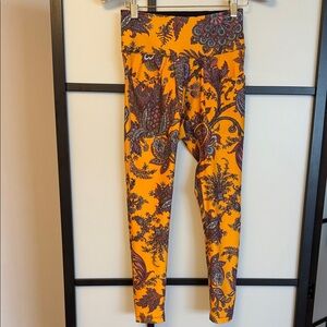 Twin Fantasy Orange Paisley Patch Pocket Leggings Size S Italian Fabric